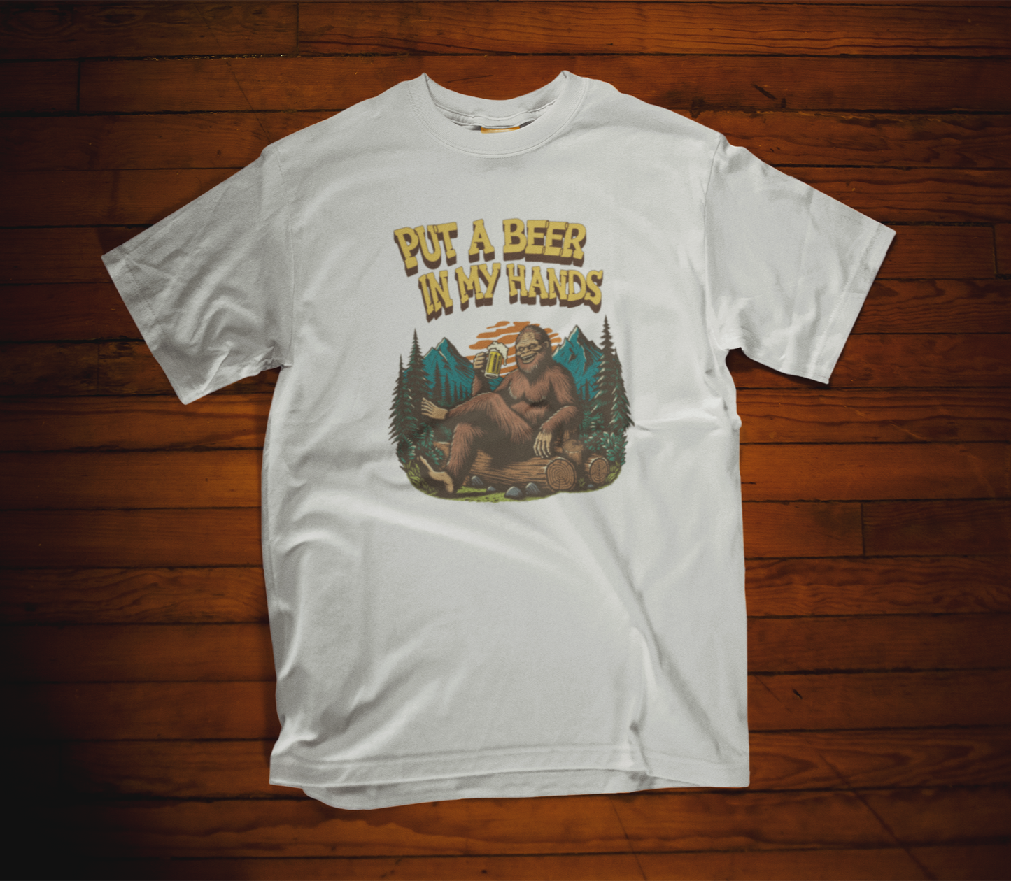 CAMISETA PUT A BEER IN MY HANDS