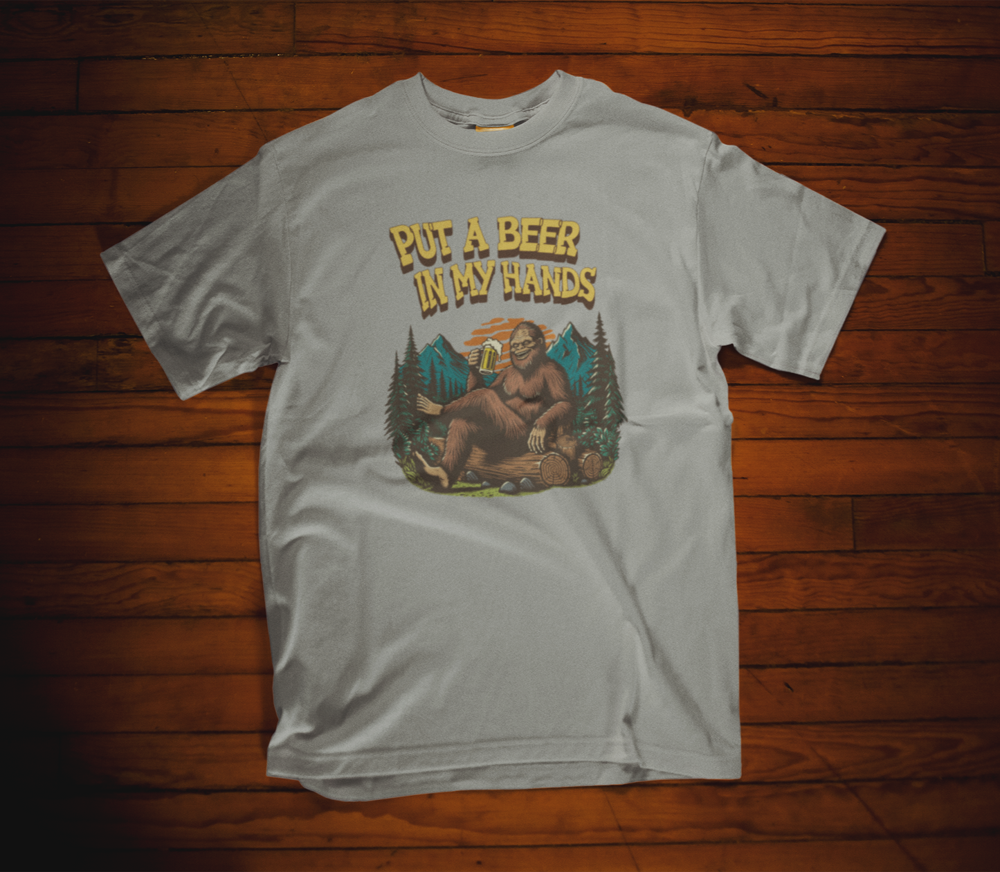 CAMISETA PUT A BEER IN MY HANDS